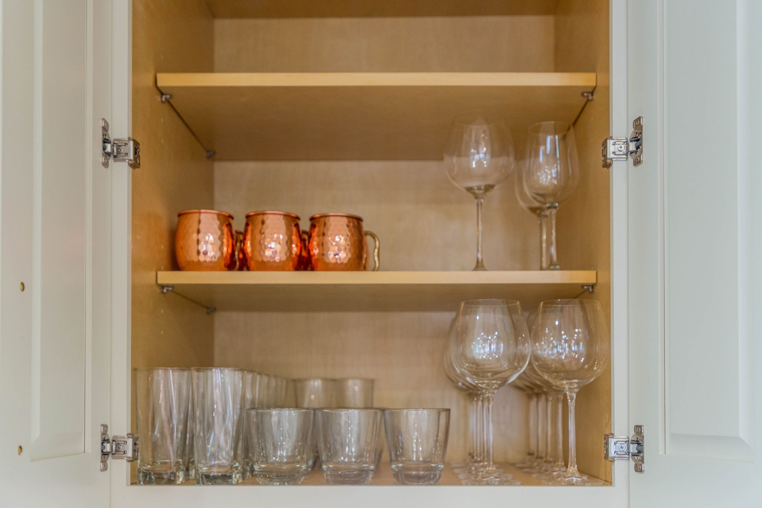 image of kitchen glassware